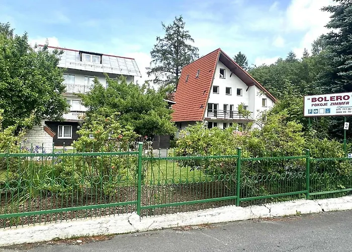 Gosciniec Bolero ゲストハウス シクラルスカ・ポレンバ